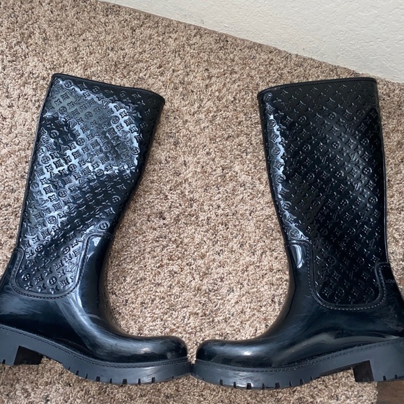 Louis Vuitton Rain Boots size 39 - Picture 2 of 10